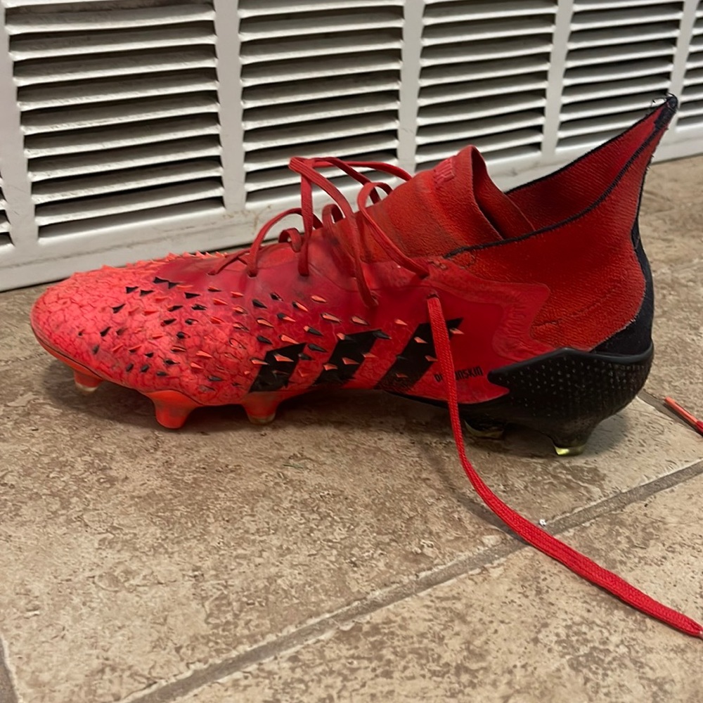 These are women adidas cleats.